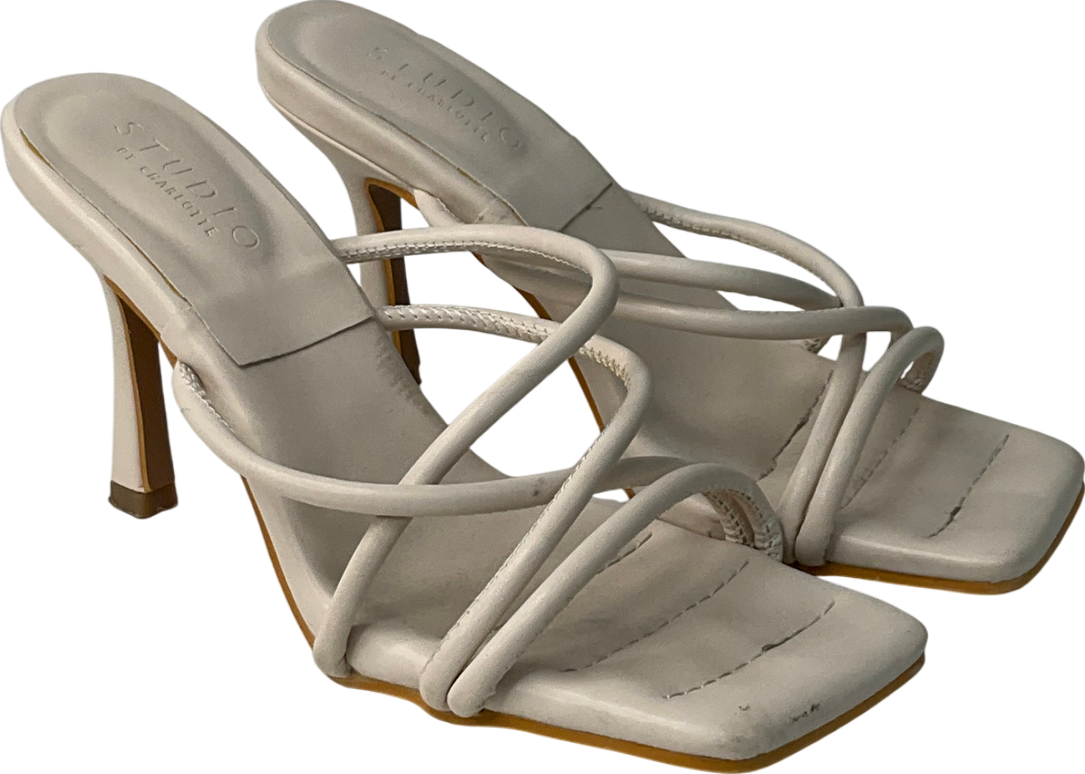 studio by charlotte Cream Strappy Heeled Mule UK 5 EU 38 👠
