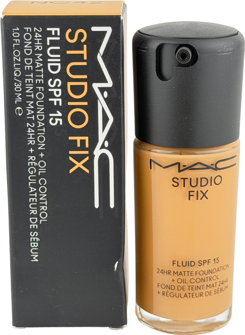 MAC Studio Fix Fluid Broad Spectrum Spf15 Foundation Nc40 30ml
