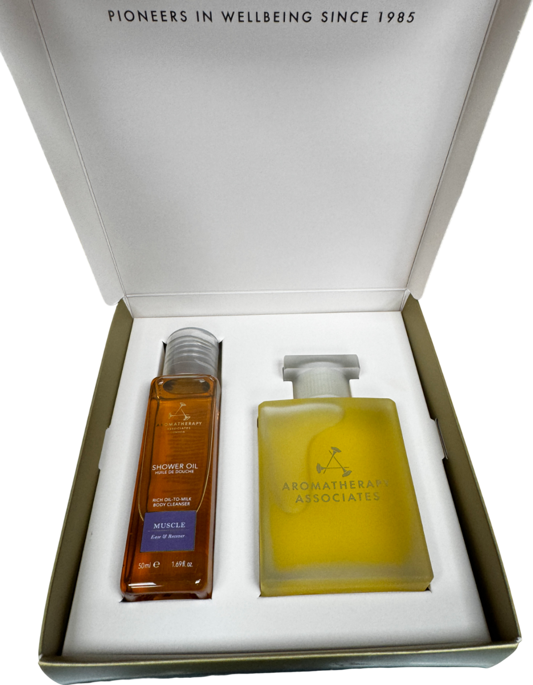 Aromatherapy Associates Ease & Recover Muscle Ease Heroes (worth £72) 2-PIECE