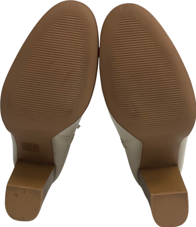 Ideal shoes Cream Round Toe Stacked Heel Ankle Boots UK 6 EU 39 👠