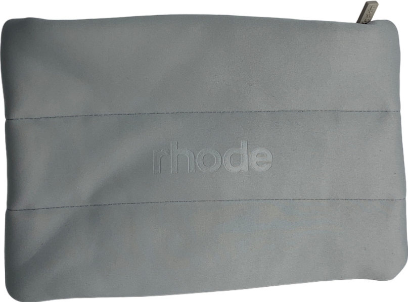 Rhode Skin Bubble Pouch Bag in Light Grey