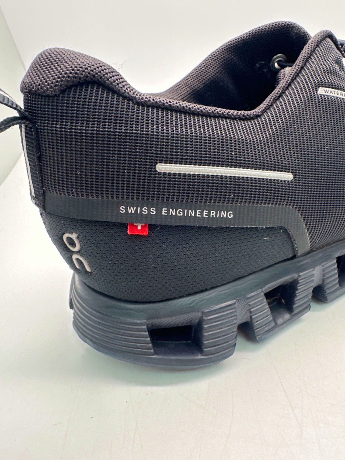 On Running Black Cloud Waterproof Trainers UK 8.5