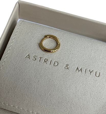 Astrid & Miyu Essential 8mm Hoop In Gold One Size