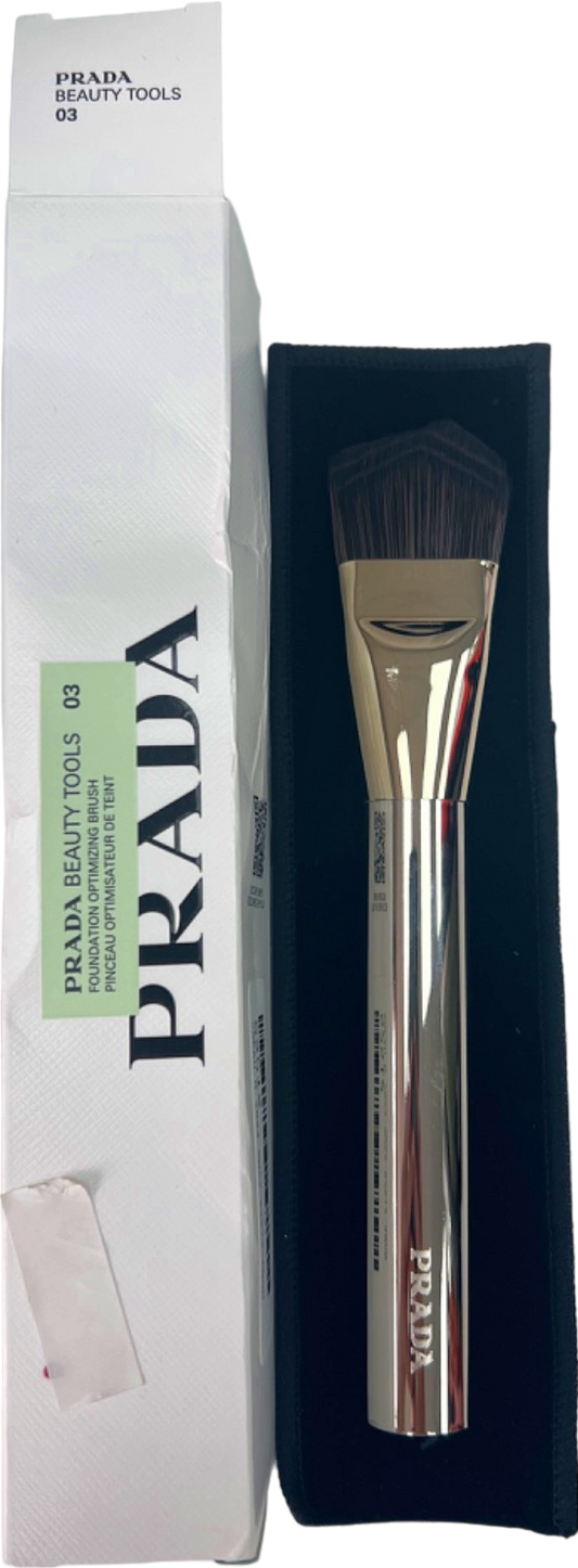 PRADA Foundation Brush