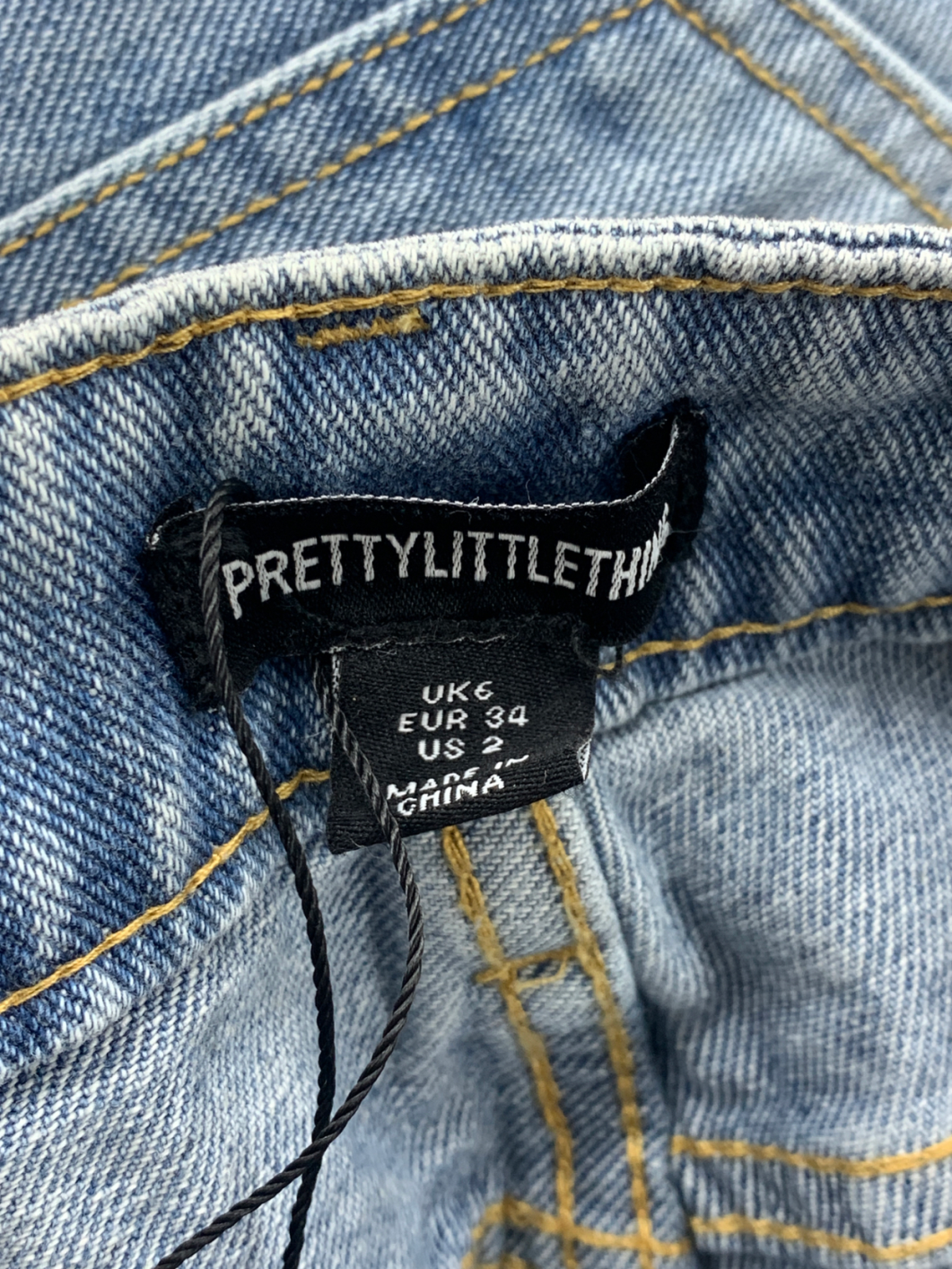 PrettyLittleThing Petite Light Blue Washed Boyfriend Jeans UK 6