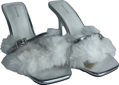 PrettyLittleThing White Faux Fur High Heels UK 3 EU 36 👠