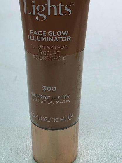 Revlon Skin Lights Face Glow Illuminator 300 Sunrise Luster 30 ml