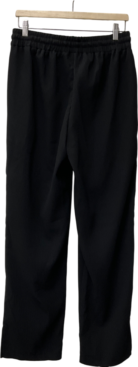 boohooMan Black Elastic Waist Relaxed Fit Split Hem Pleated Trouser UK M