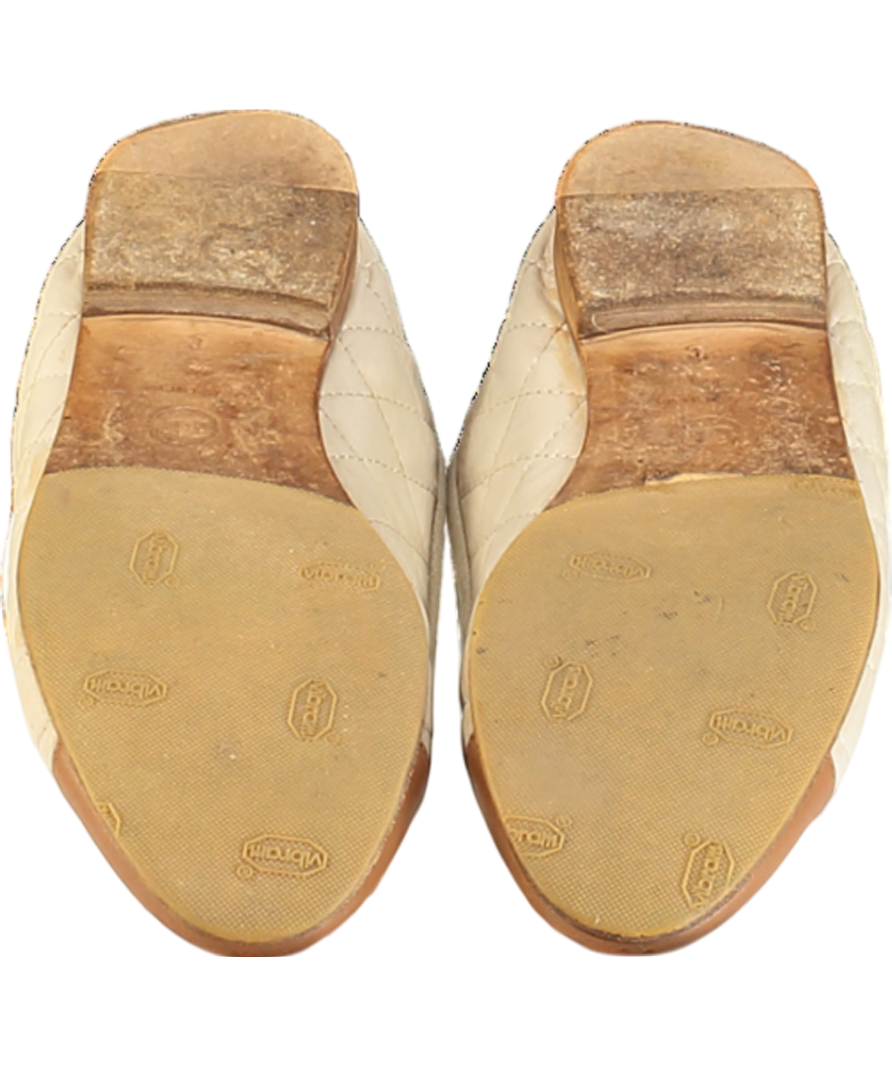 Chanel Beige / Tan Quilted CC Logo Ballet Flats UK 5 EU 38 👠