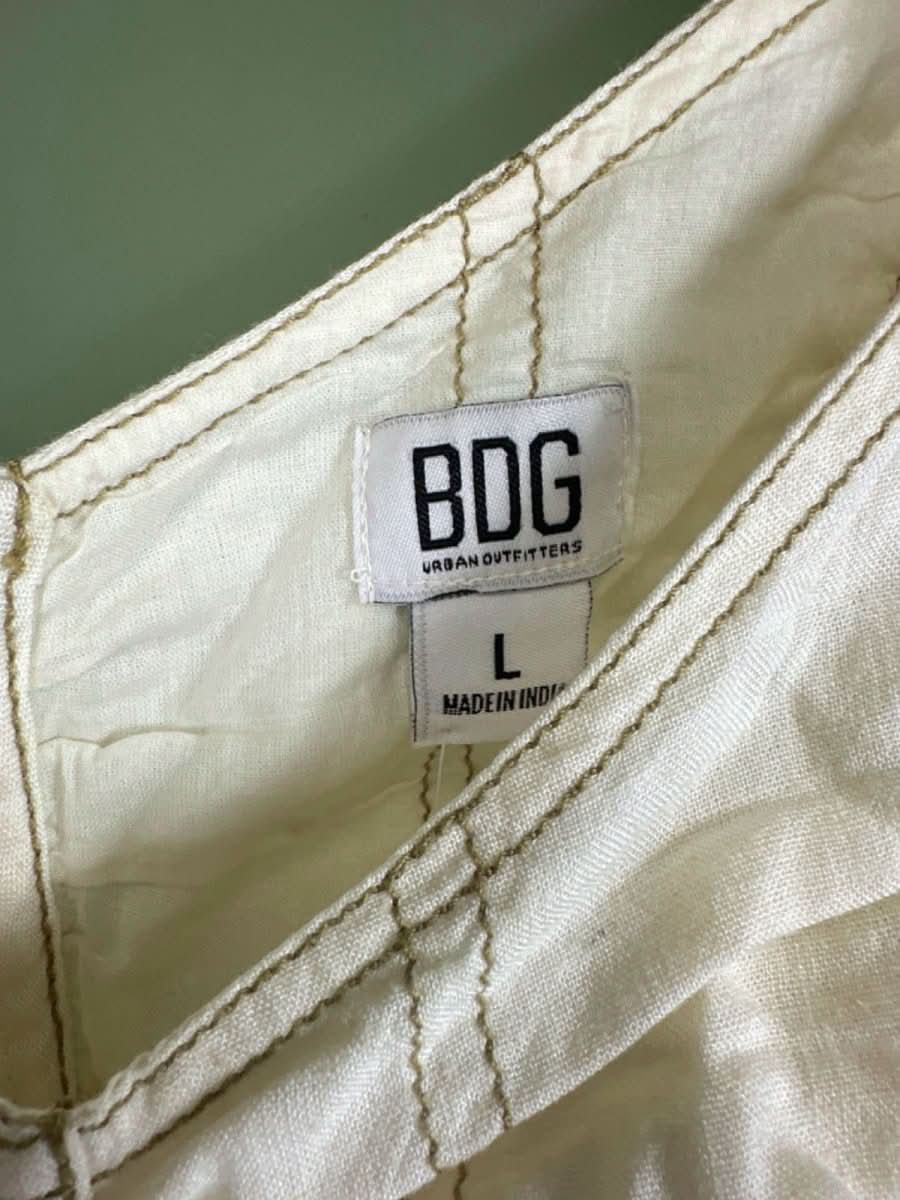 Urban Outfitters BDG Urban Outfitters Cream Ruched Sleeveless Crop Top L - Reliked