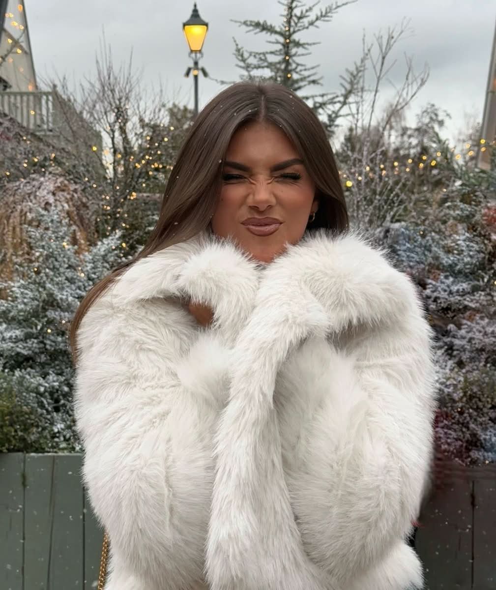 V by Very White Faux Fur Jacket UK 12 - Reliked