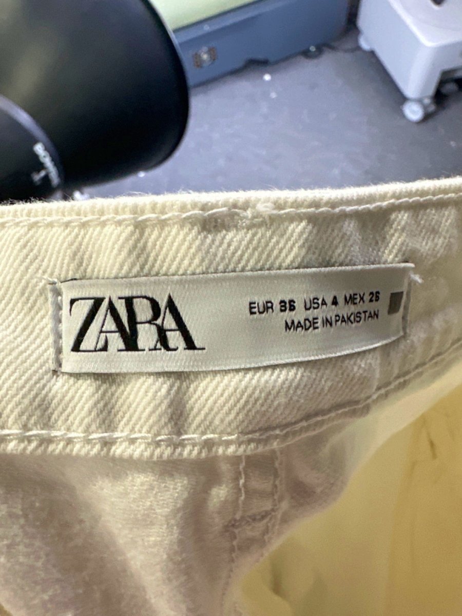 Zara White High - Waisted Jeans UK 8 - Reliked
