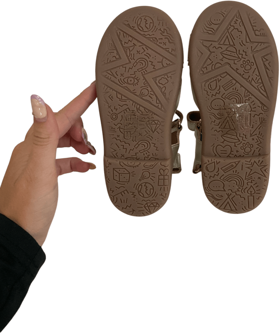 zig + star Metallic Rae Junior Cross - strap Sandal UK 7.5 EU 24.5 👼 - Reliked