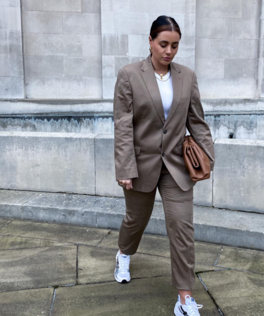 ***Hauptfutter khaki straight leg trousers UK W34