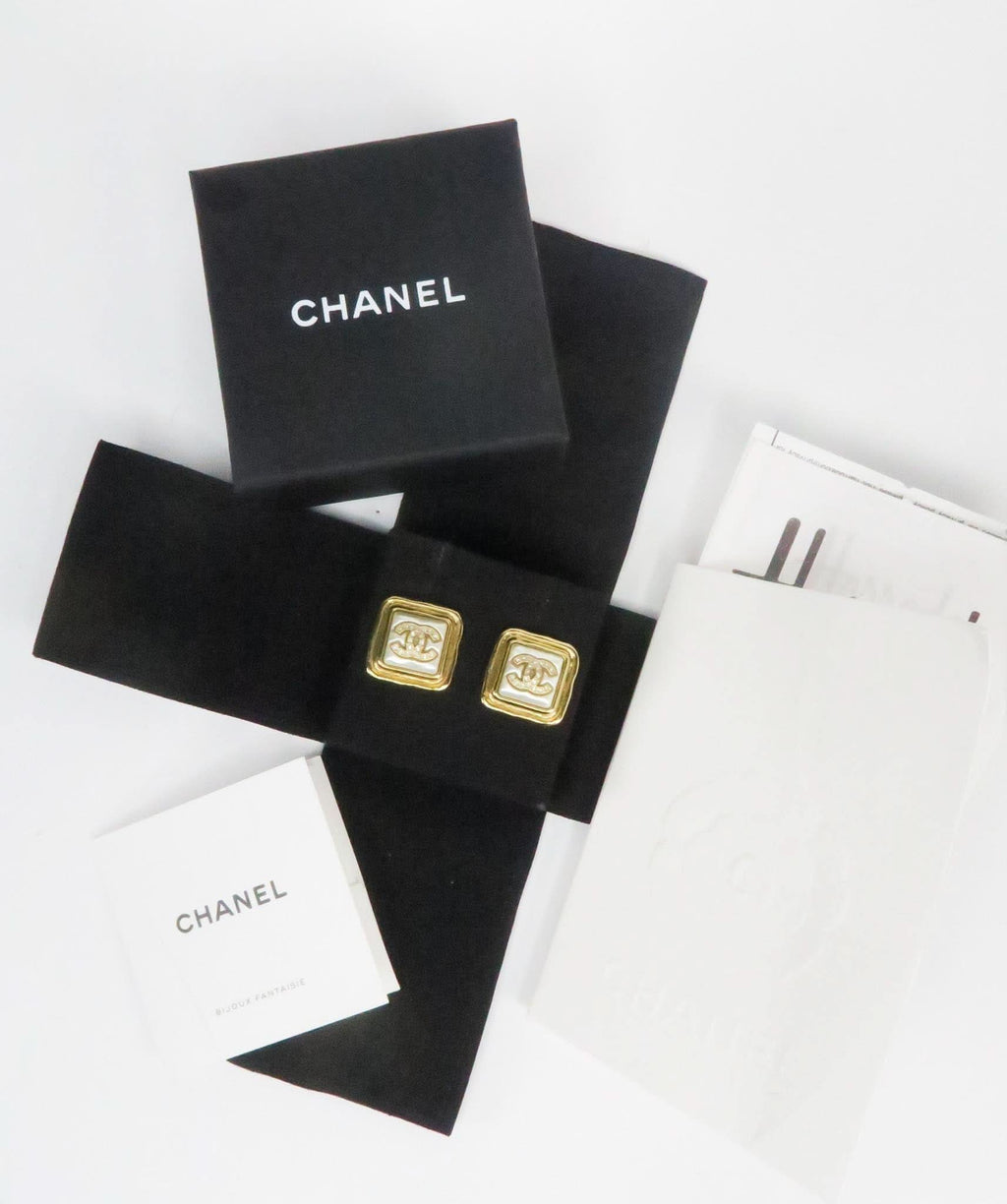 Chanel Metallic White/gold Mother Of Pearl Diamante Cc Earrings One Size