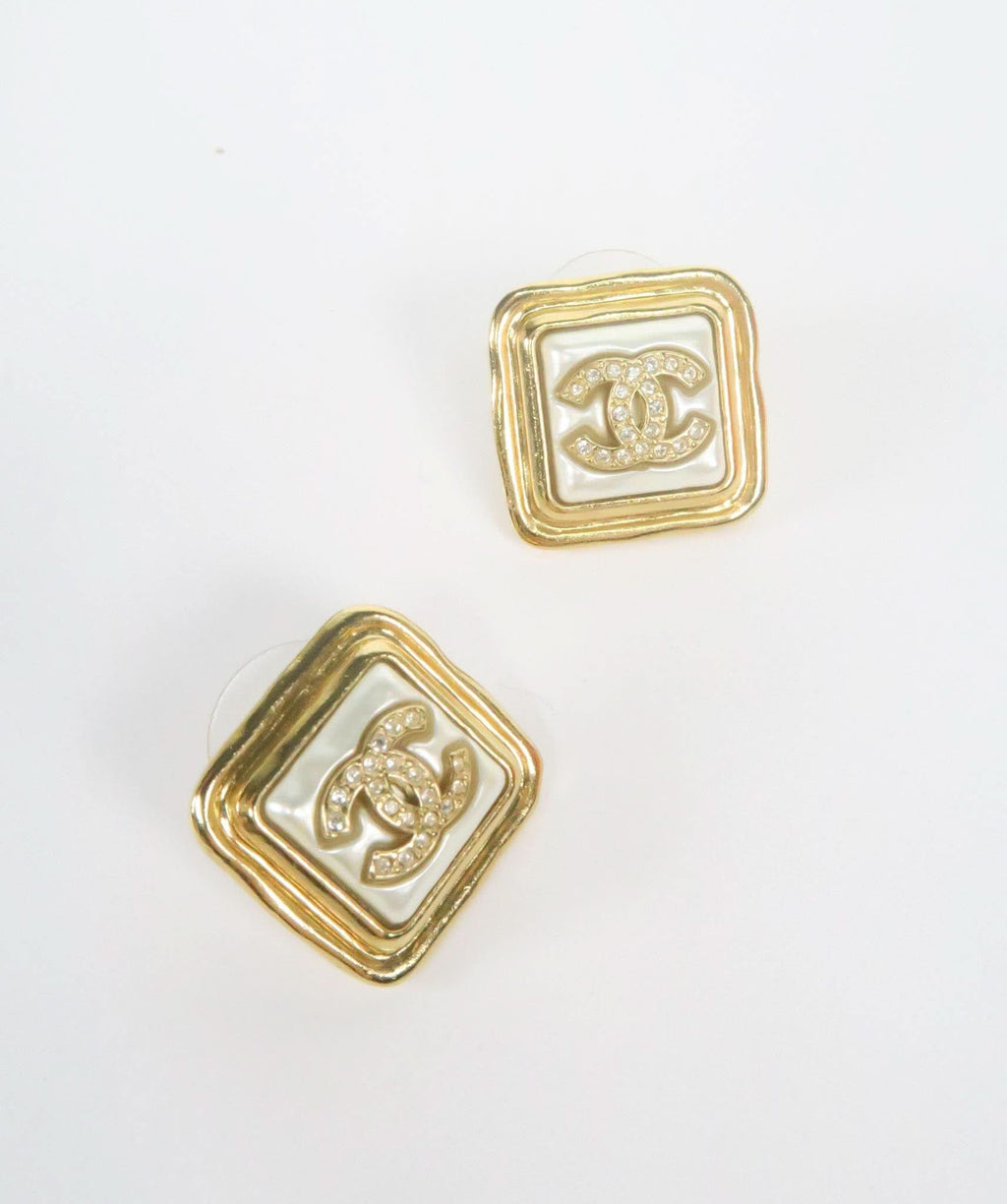 Chanel Metallic White/gold Mother Of Pearl Diamante Cc Earrings One Size